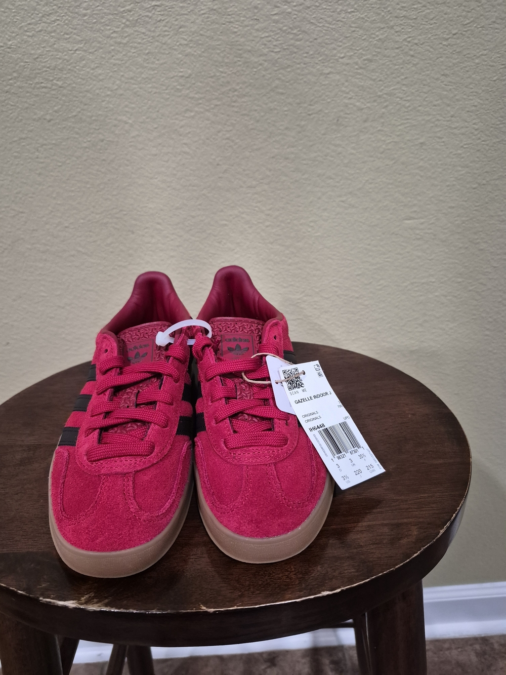 Adidas Kids Gazelle Indoor Shoe - Red with Black Stripes Size 3.5